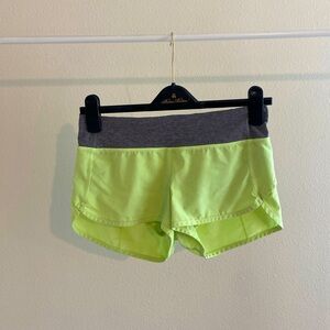 Lululemon Speed Up Shorts - Size 4